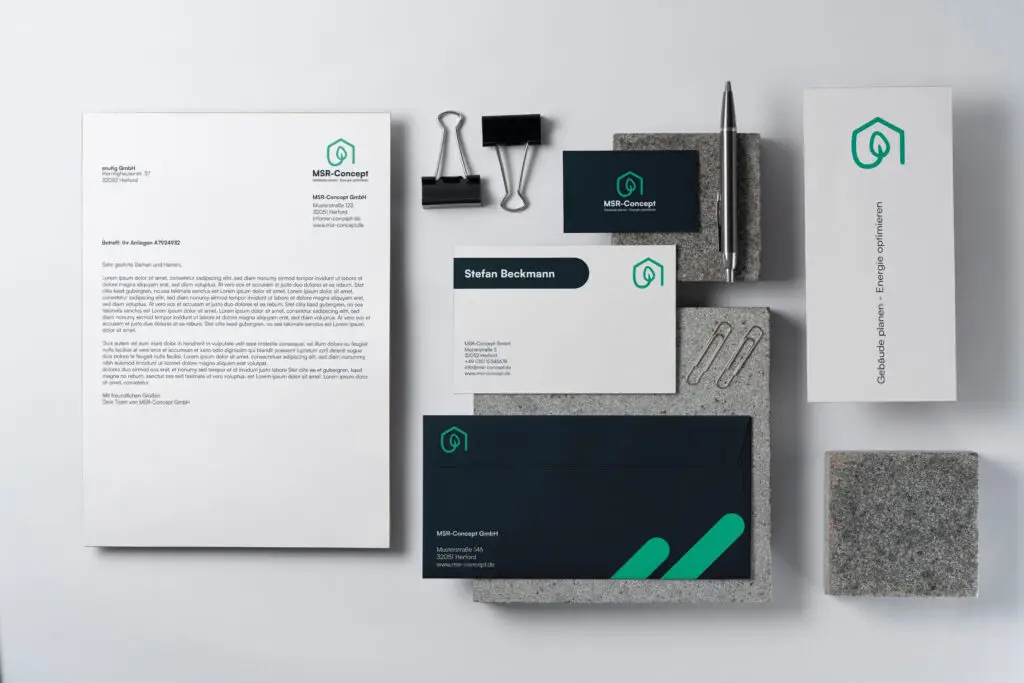 Geschäftsausstattung des Startups MSR-Concept mit Briefpapier, Visitenkarten und Umschlägen – entwickelt im Rahmen von Branding und Markenidentität durch die Design- und IT-Agentur aus Herford snutig.